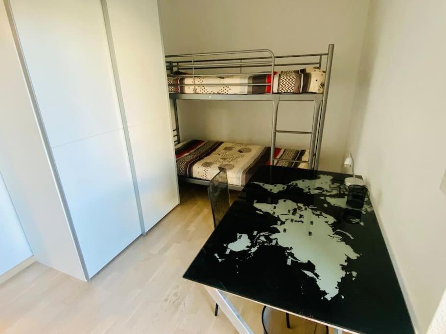 Le Standing Parking Wifi Metz Un-Sejour-A-Part Apartment Bagian luar foto
