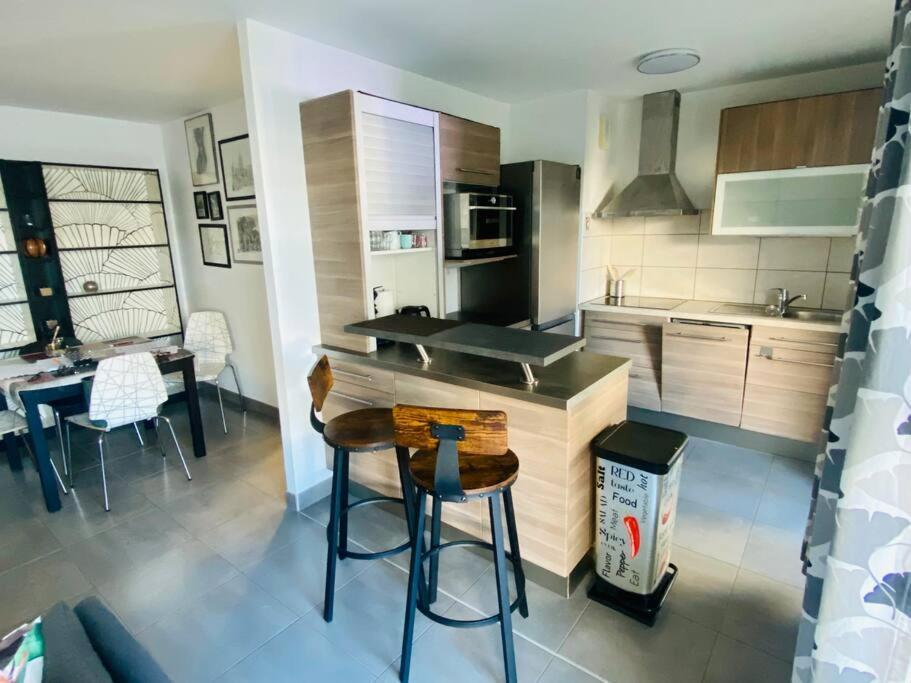 Le Standing Parking Wifi Metz Un-Sejour-A-Part Apartment Bagian luar foto