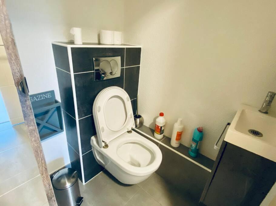 Le Standing Parking Wifi Metz Un-Sejour-A-Part Apartment Bagian luar foto