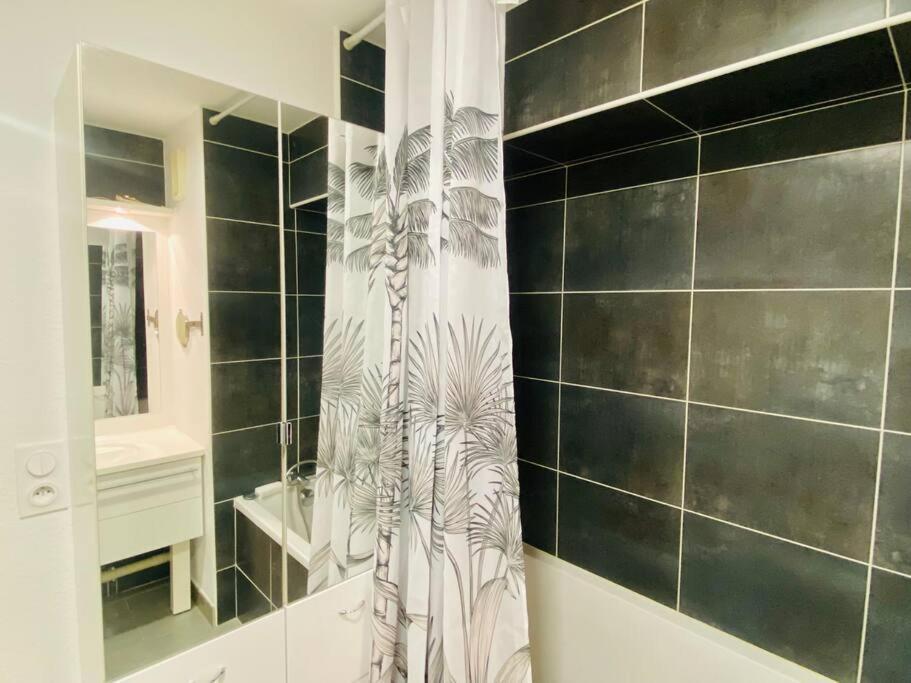 Le Standing Parking Wifi Metz Un-Sejour-A-Part Apartment Bagian luar foto