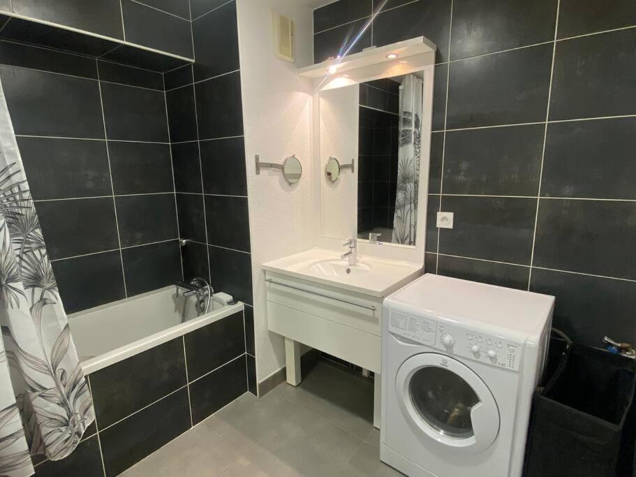 Le Standing Parking Wifi Metz Un-Sejour-A-Part Apartment Bagian luar foto